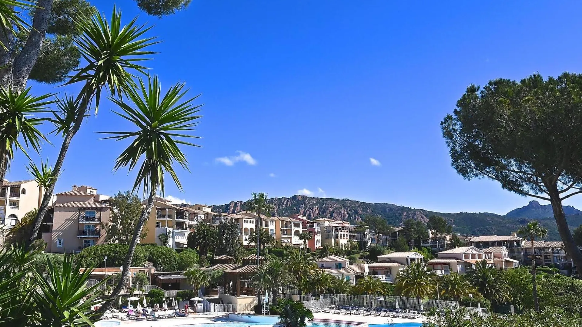 Apartment Village Cap Esterel - L'Esquinade-109 By Interhome Saint-Raphael